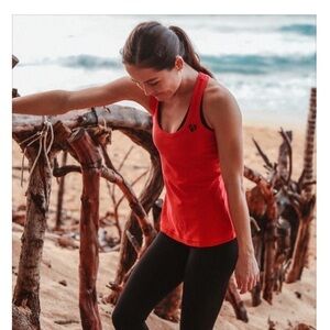 NWT Mahiku Hawaii Racerback Shelf Bra Activewear